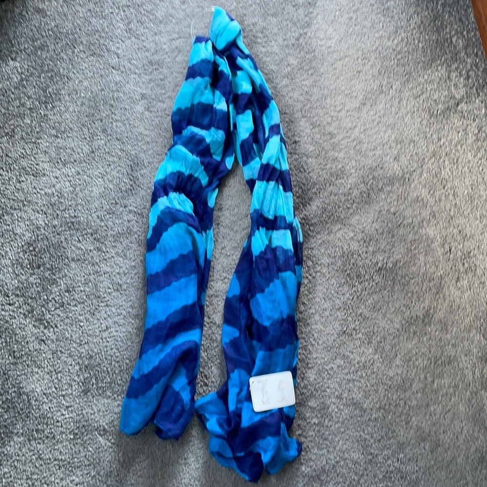 Women’s Blue Scarf Wrap